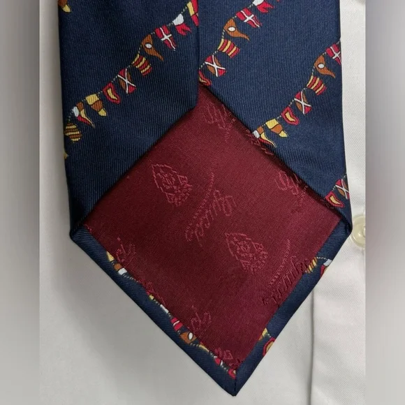 GUCCI Silk Tie - Picture 6 of 6